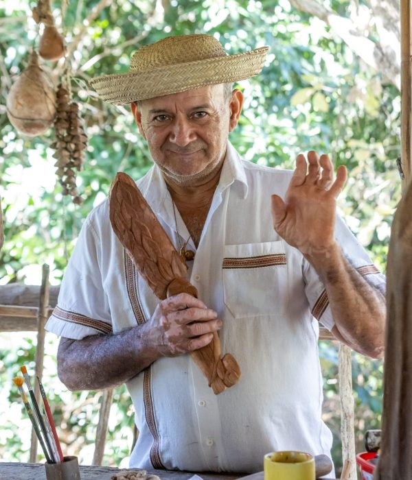 Cesar Lara (2)